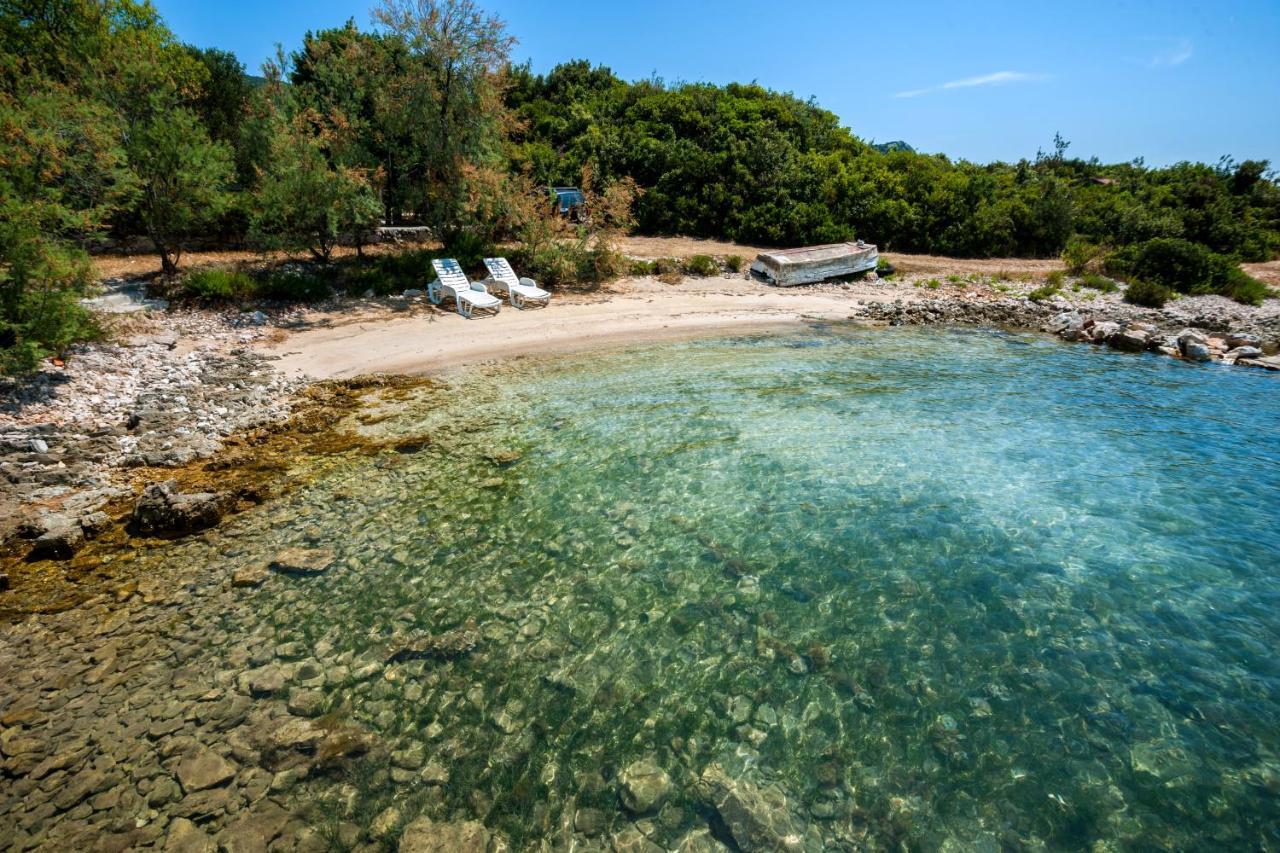 Secluded Fisherman'S Cottage Cove Zuborovica, Pasman - 321 Mrljane Buitenkant foto