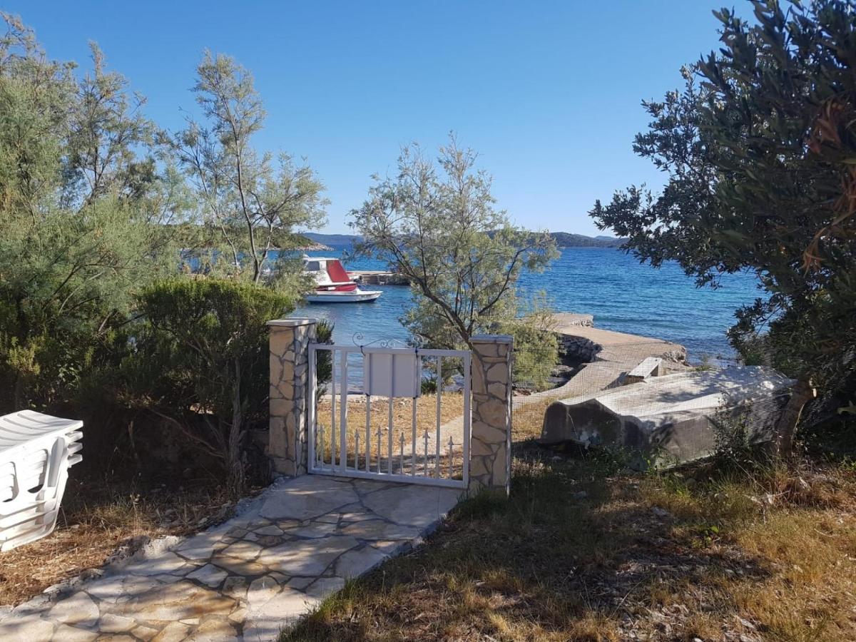 Secluded Fisherman'S Cottage Cove Zuborovica, Pasman - 321 Mrljane Buitenkant foto