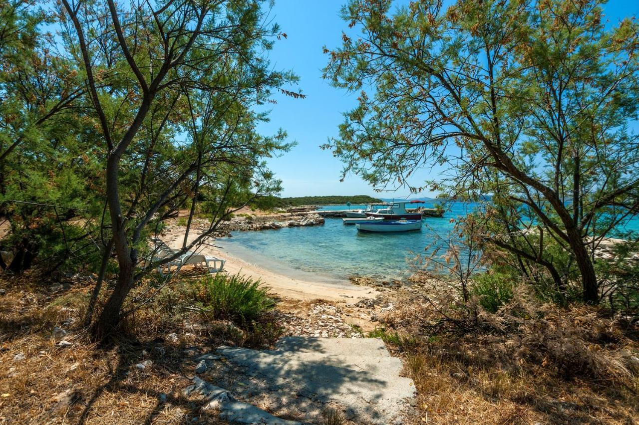 Secluded Fisherman'S Cottage Cove Zuborovica, Pasman - 321 Mrljane Buitenkant foto
