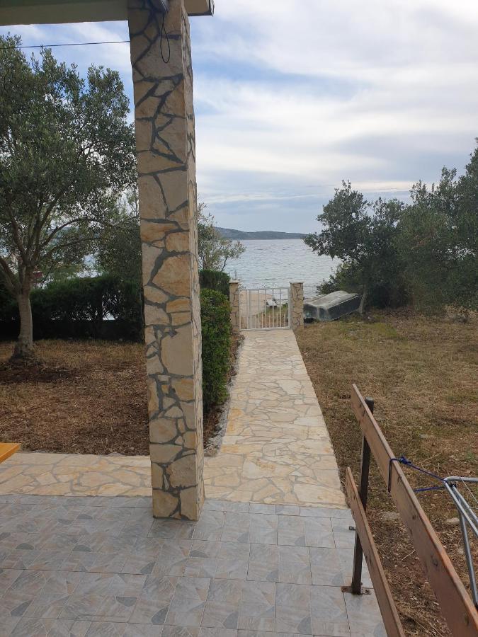 Secluded Fisherman'S Cottage Cove Zuborovica, Pasman - 321 Mrljane Buitenkant foto